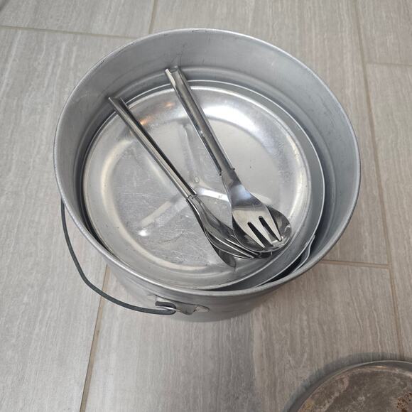 Vintage 13 Piece Aluminum Camping Cookware Set Quality aluminum - Picture 14 of 14